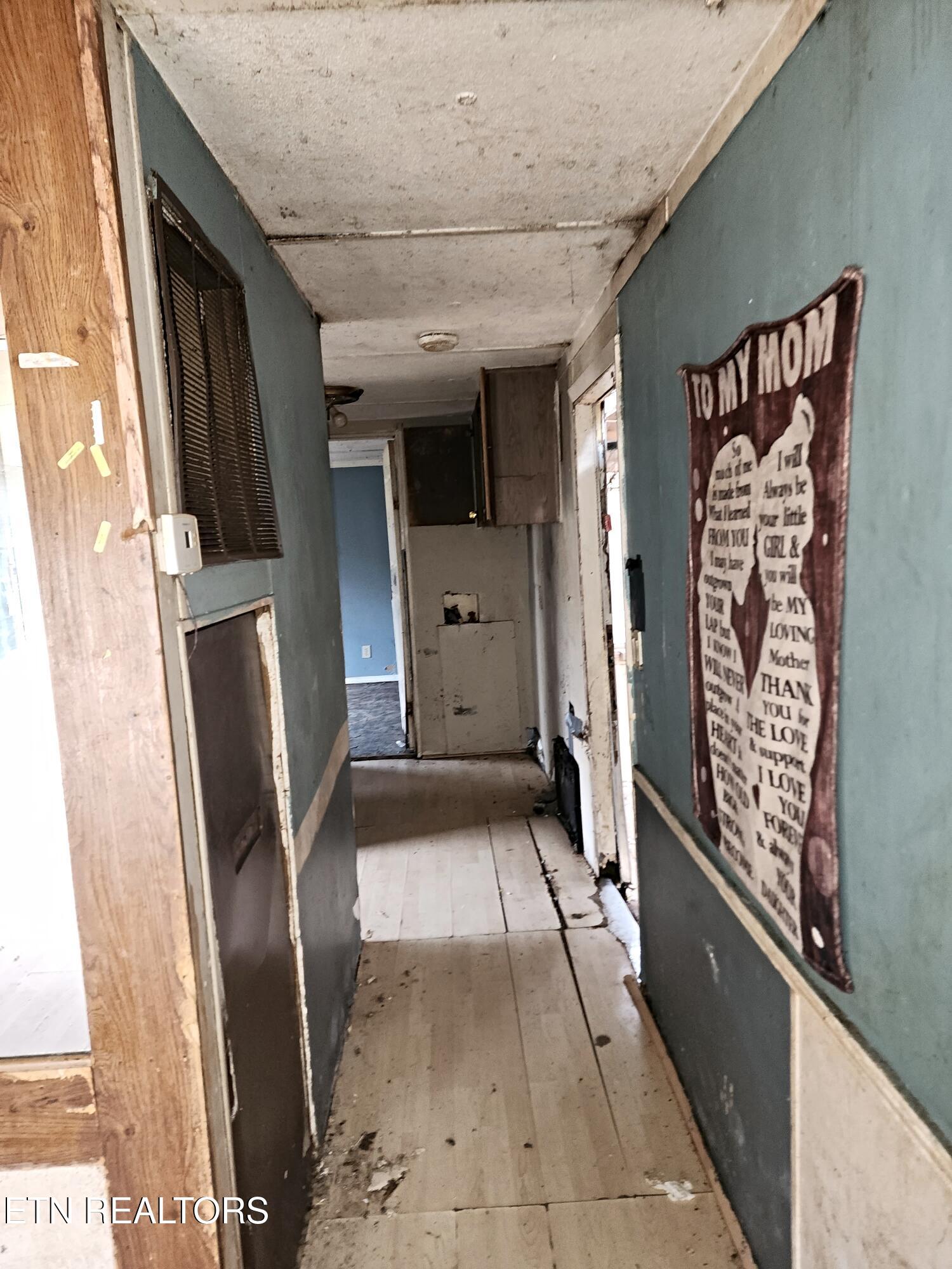 975 Davis Chapel Road La Follette, TN 37766 - Photo 8 of 15 20251230_101354 - Copy975DavisChapel