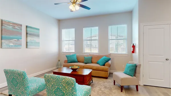 $1,800 | 504 Nursery Road, Unit 1105, The Woodlands, TX 77380