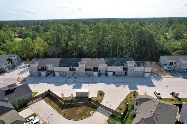 $1,800 | 504 Nursery Road, Unit 1105, The Woodlands, TX 77380