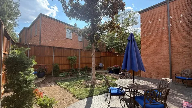 $2,549 | 5734 Remington Park Square, Dallas, TX 75252