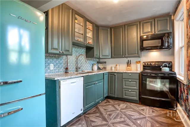 $3,500 | 310 East Henry Street, Savannah, GA 31401