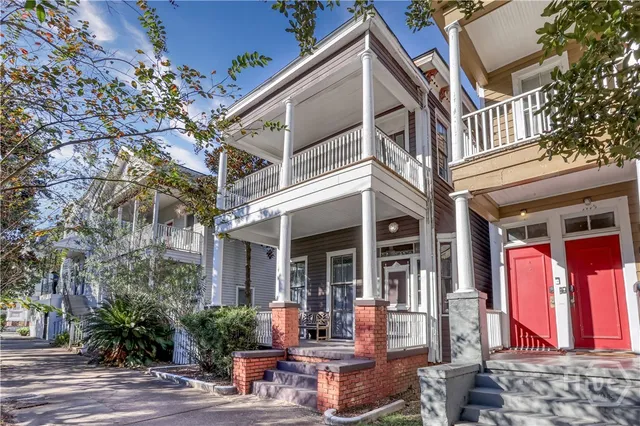 $3,500 | 310 East Henry Street, Savannah, GA 31401