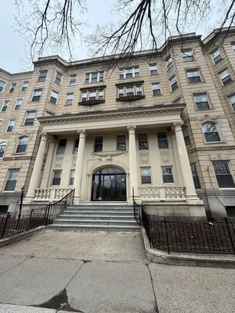 $2,450 | 70 Fenway, Unit 12, Boston, MA 02115