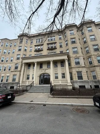 $2,450 | 70 Fenway, Unit 12, Boston, MA 02115