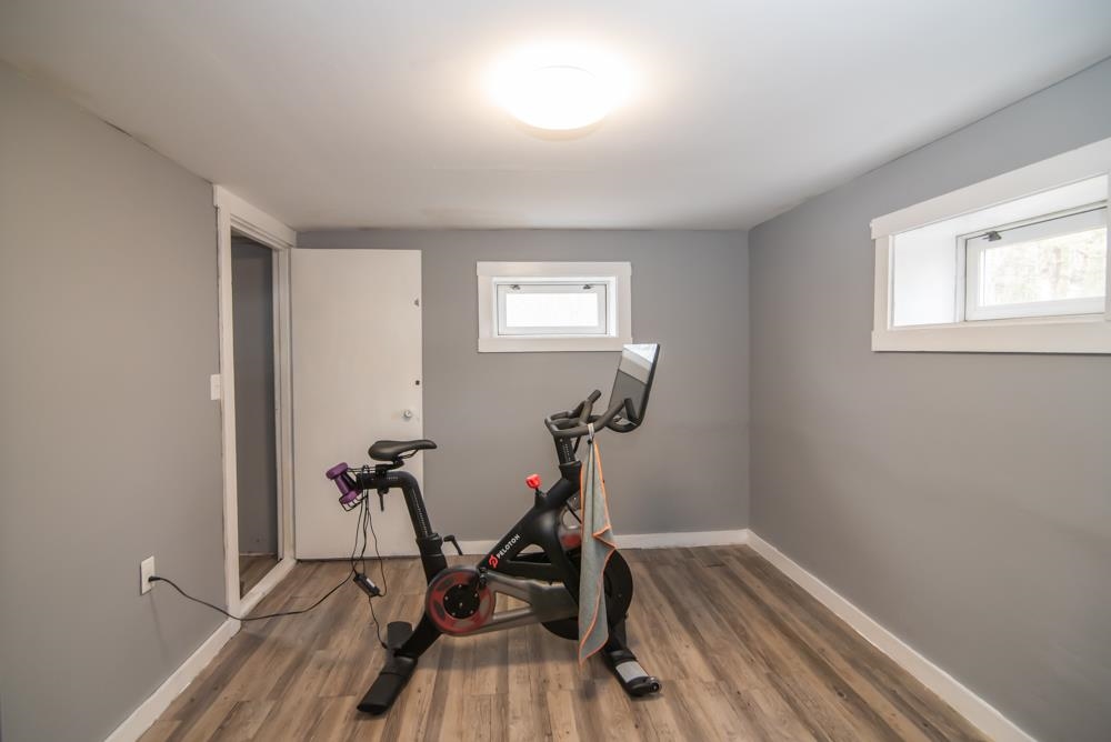174 Hackett Hill Road Hooksett, NH 03106 - Photo 5 of 33