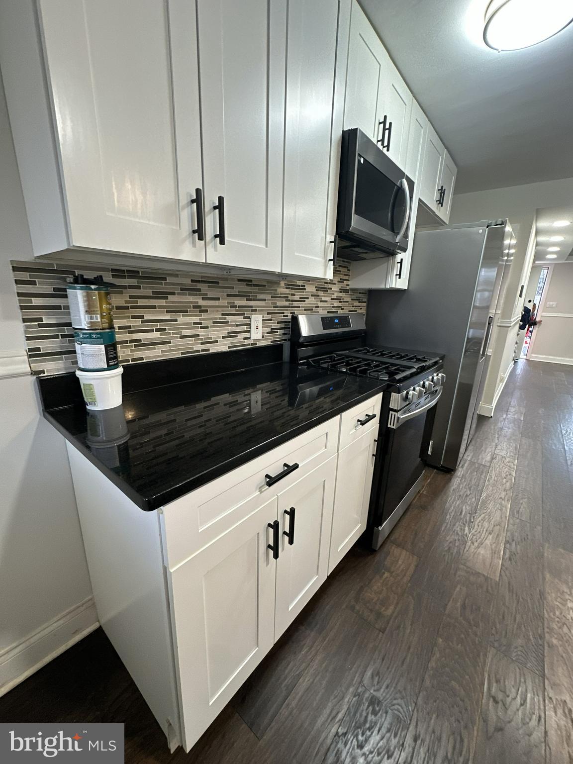 3836 8th Street Baltimore, MD 21225 - Photo 4 of 23