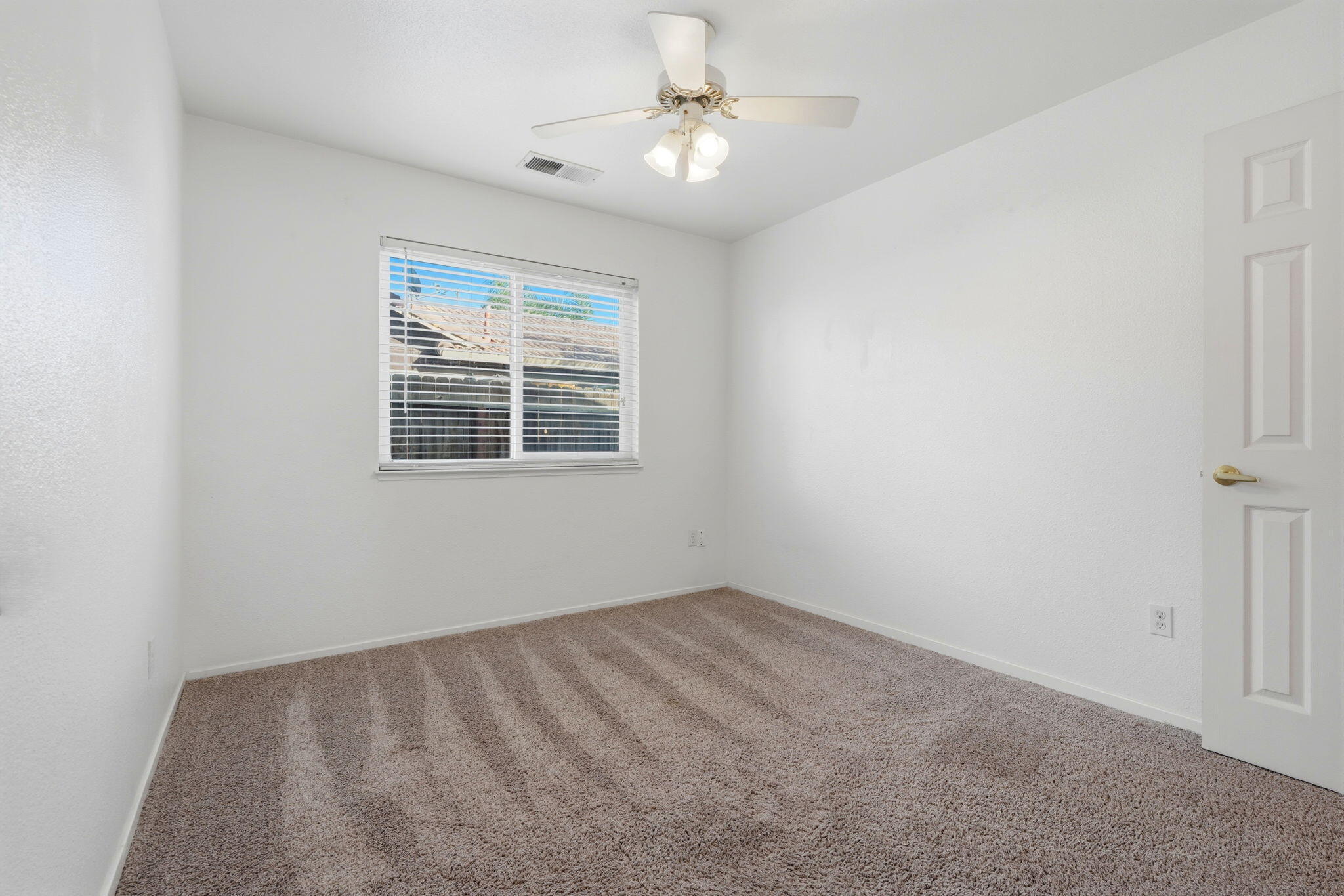 952 Scotland Street Lemoore, CA 93245 - Photo 34 of 53 Bedroom 1