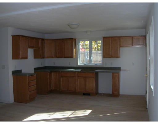 20 Trails End Road Westford, MA 01886 - Photo 3 of 5 Gallery Image 3