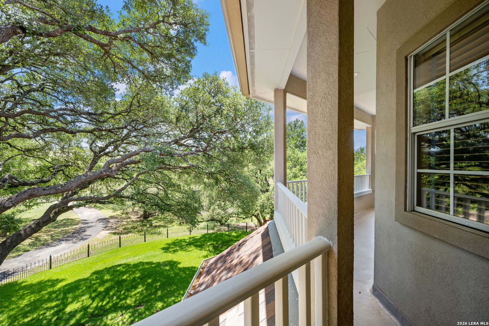 8040 Rolling Acres Trail Fair Oaks Ranch, TX 78015 - Photo 48 of 50 a view of a balcony