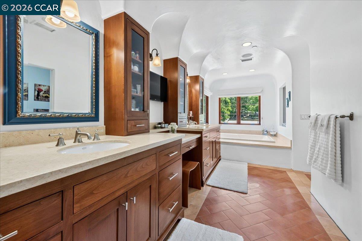 820 Acalanes Road Lafayette, CA 94549 - Photo 77 of 99