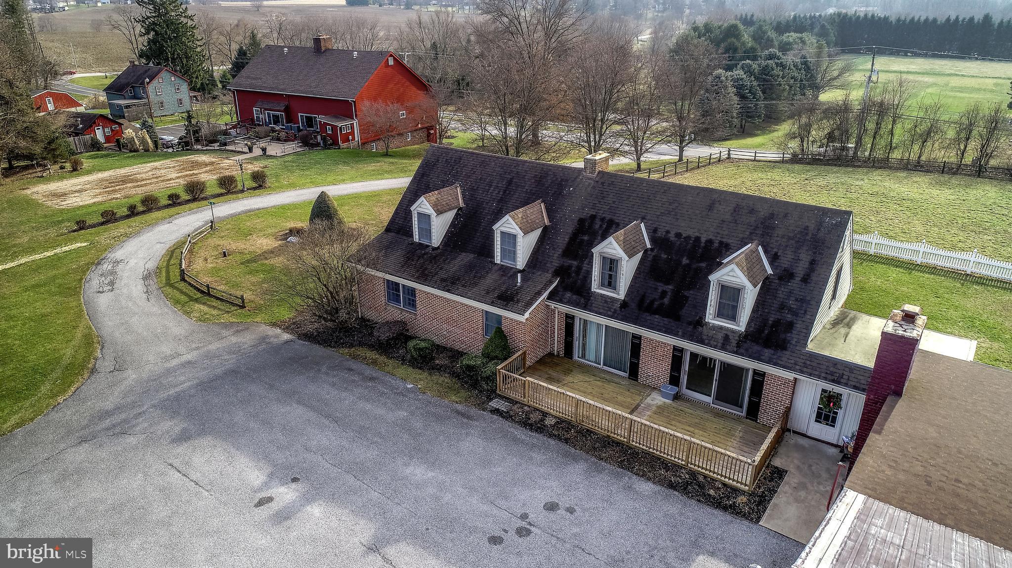 395 Valley Road Etters, PA 17319 - Photo 2 of 61 Gallery Image 2