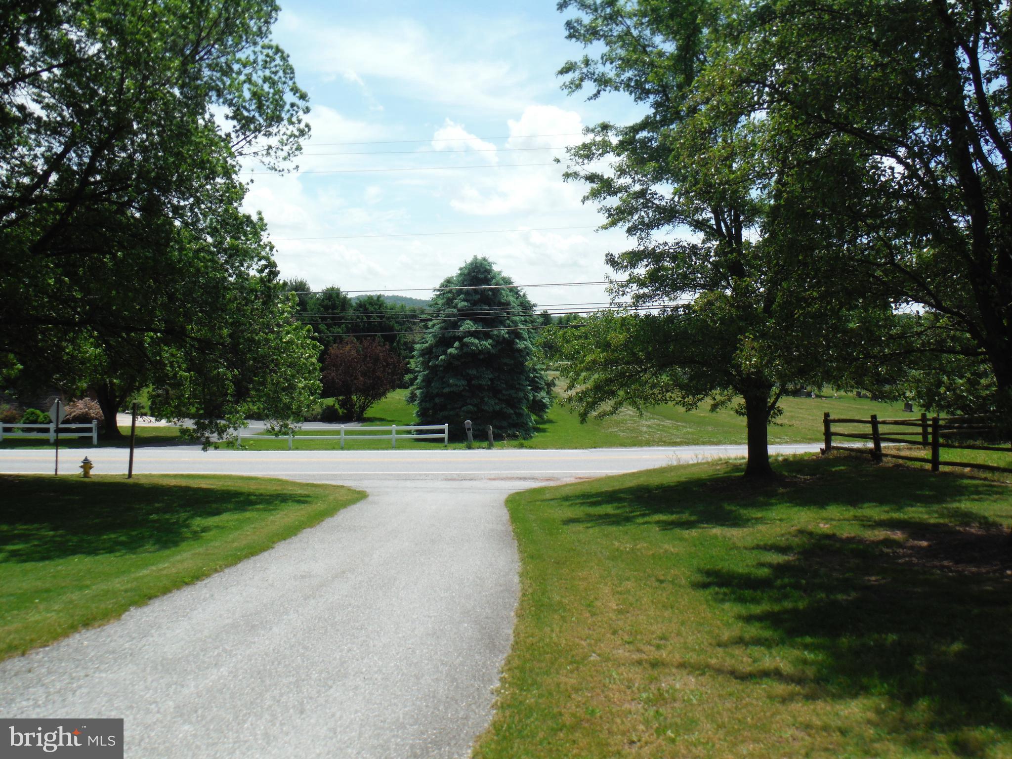 395 Valley Road Etters, PA 17319 - Photo 3 of 61 Gallery Image 3