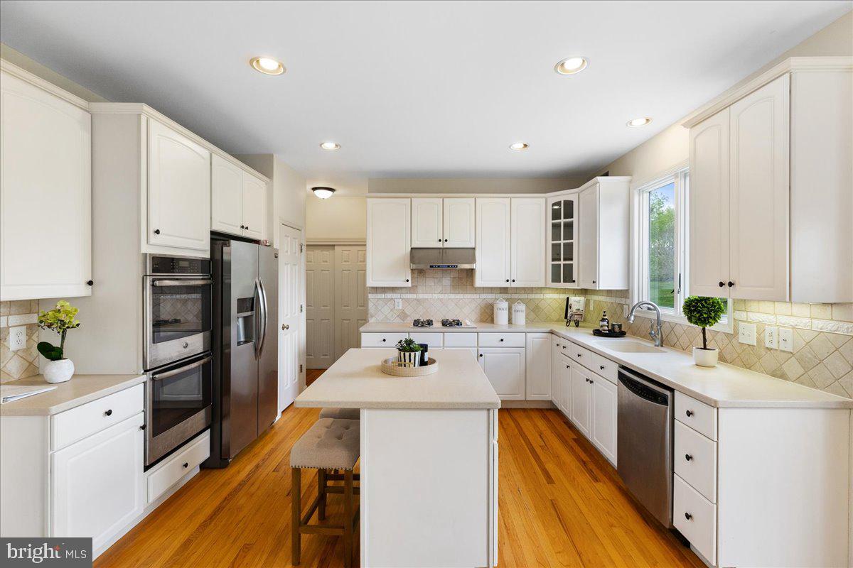 17 Spyglass Road Skillman, NJ 08558 - Photo 11 of 36