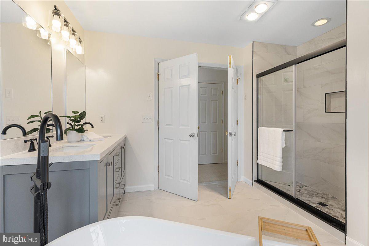 17 Spyglass Road Skillman, NJ 08558 - Photo 22 of 36