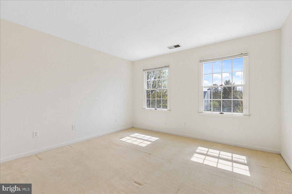 17 Spyglass Road Skillman, NJ 08558 - Photo 25 of 36