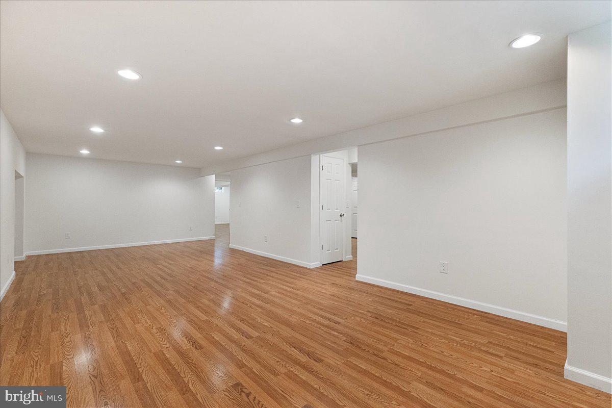 17 Spyglass Road Skillman, NJ 08558 - Photo 31 of 36