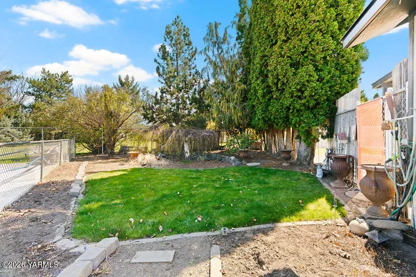 $448,000 | 3003 South 79th Avenue, Yakima, WA 98903