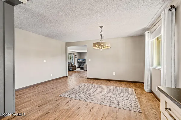 $448,000 | 3003 South 79th Avenue, Yakima, WA 98903