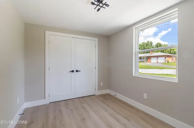 $360,000 | 505 Foust Carney Road, Powell, TN 37849