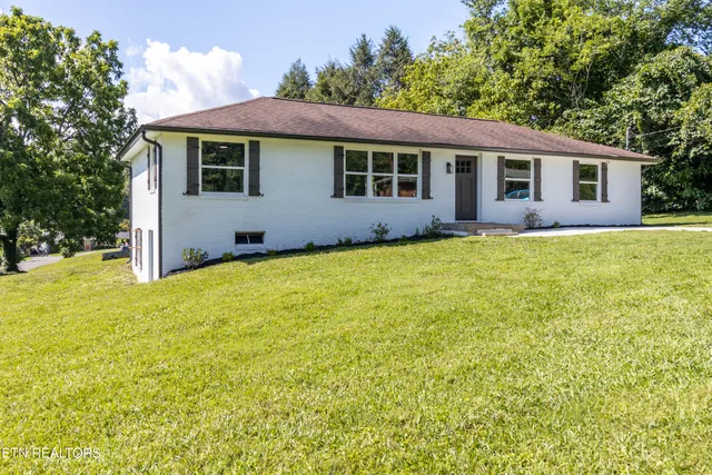 $360,000 | 505 Foust Carney Road, Powell, TN 37849