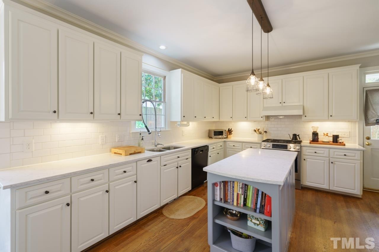 1216 Weldon Place Raleigh, NC 27608 - Photo 15 of 41