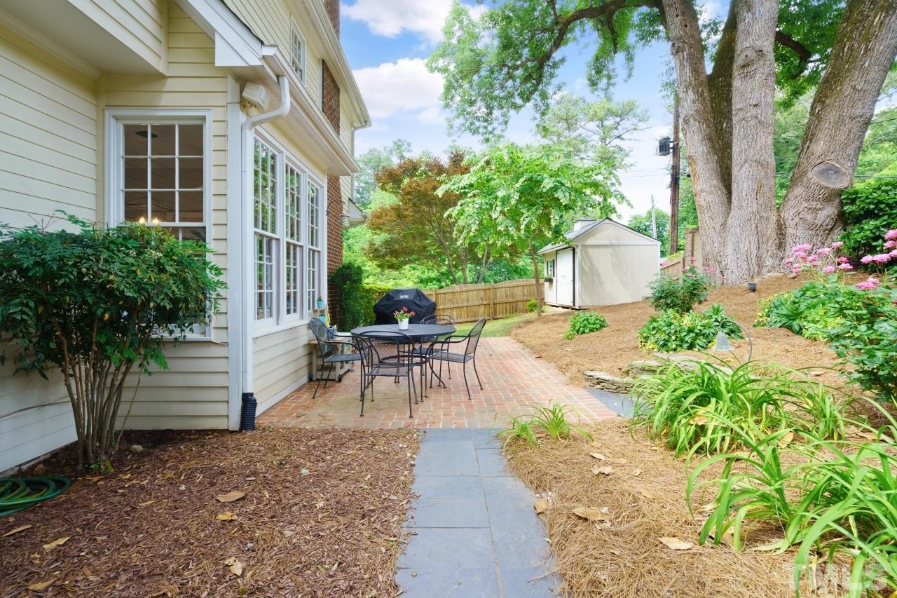 1216 Weldon Place Raleigh, NC 27608 - Photo 31 of 41