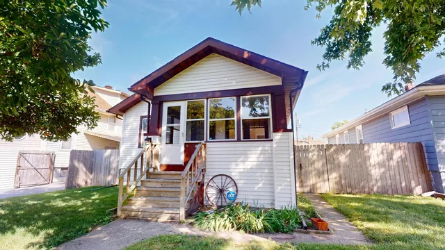 $228,500 | 6621 Monroe Avenue, Hammond, IN 46324