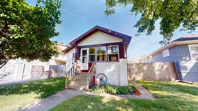 $228,500 | 6621 Monroe Avenue, Hammond, IN 46324