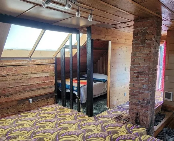 $359,000 | 1528 East Boone Avenue, Spokane, WA 99202