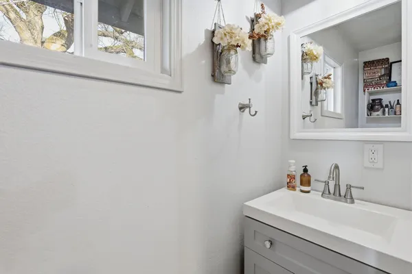 $874,999 | 27108 East Blanchard Road, Newport, WA 99156