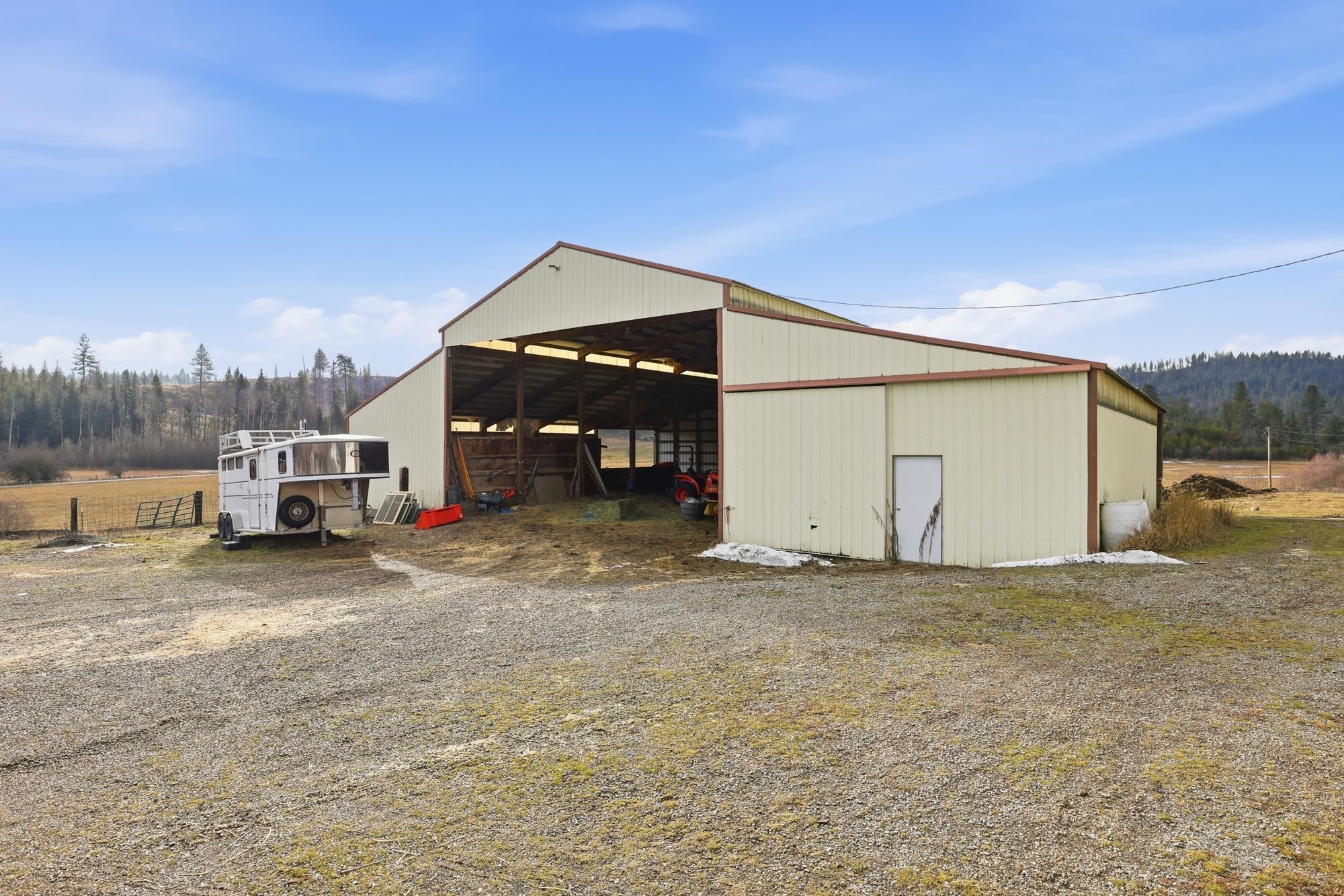 27108 East Blanchard Road Newport, WA 99156 - Photo 31 of 50