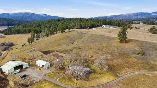 $874,999 | 27108 East Blanchard Road, Newport, WA 99156