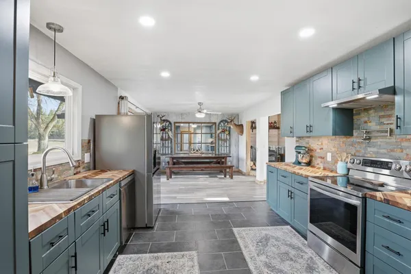 $874,999 | 27108 East Blanchard Road, Newport, WA 99156