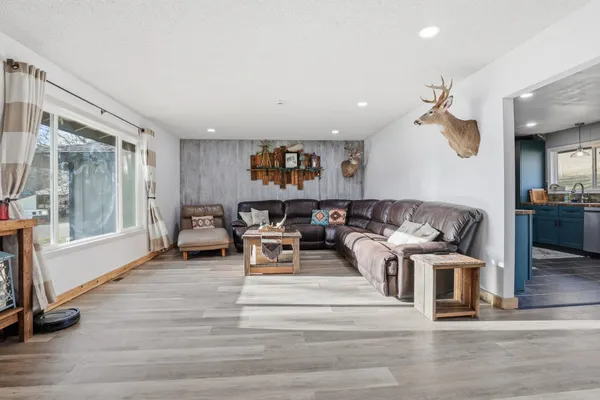 $874,999 | 27108 East Blanchard Road, Newport, WA 99156