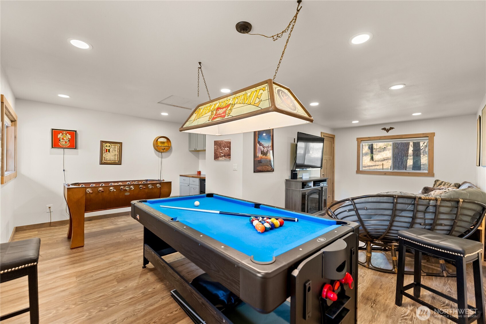 1425 Salmon Creek Road Okanogan, WA 98840 - Photo 32 of 39 a room with furniture pool table and windows