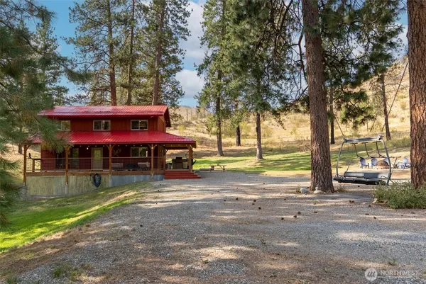 $500,000 | 1425 Salmon Creek Road, Okanogan, WA 98840