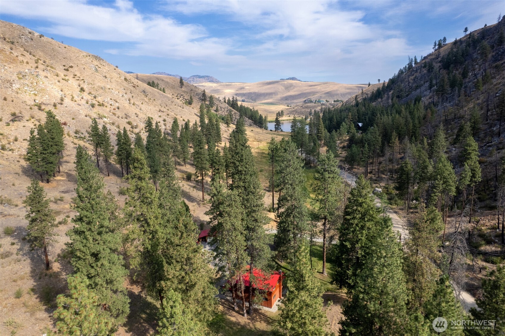 1425 Salmon Creek Road Okanogan, WA 98840 - Photo 5 of 39 a view of a city