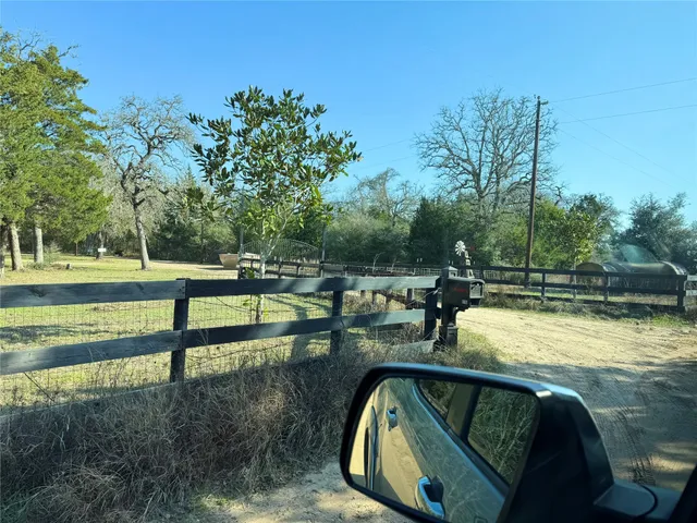 $799,999 | 1760 County Road 215, Weimar, TX 78962