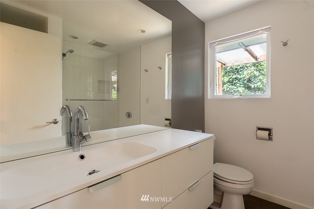 327 North 84th Street Seattle, WA 98103 - Photo 14 of 25 Gallery Image 14