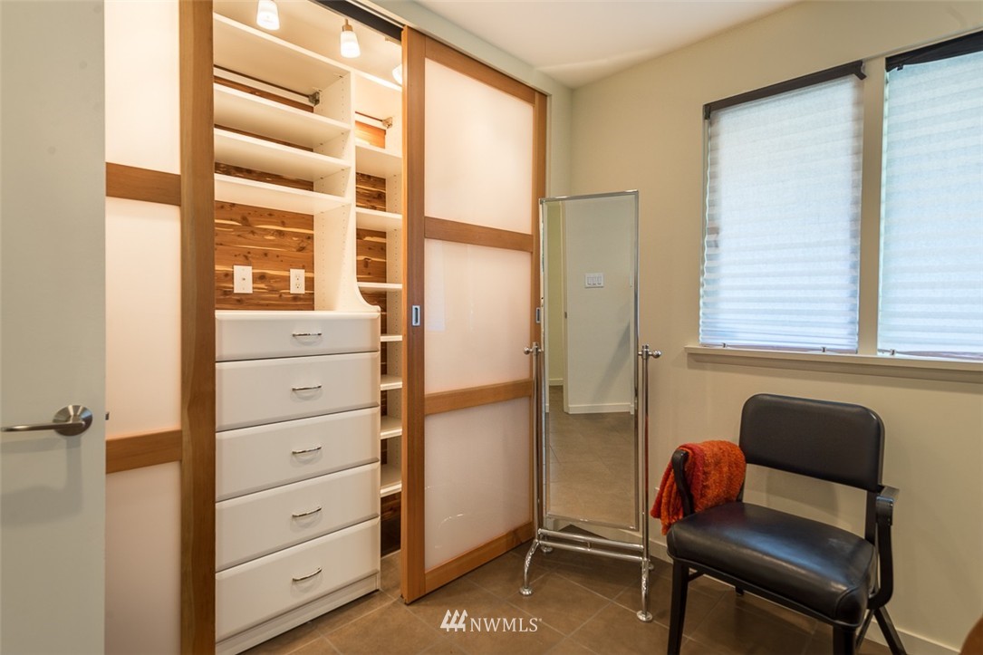 327 North 84th Street Seattle, WA 98103 - Photo 18 of 25 Gallery Image 18