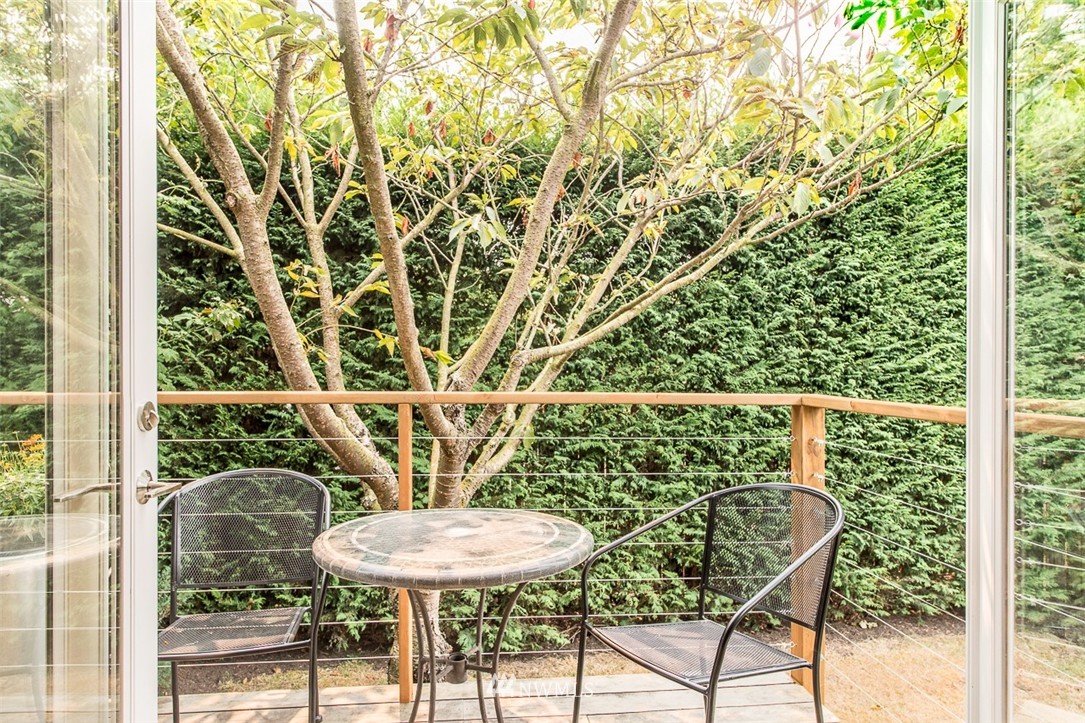 327 North 84th Street Seattle, WA 98103 - Photo 22 of 25 Gallery Image 22