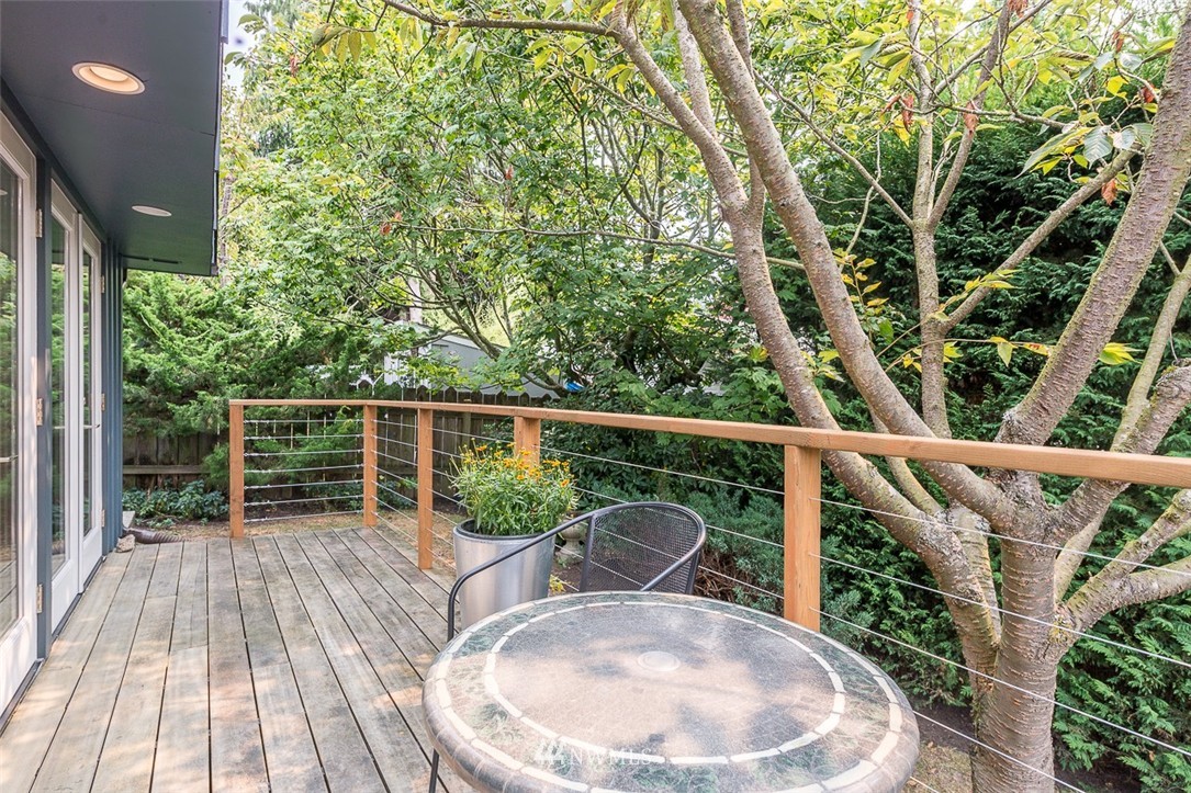 327 North 84th Street Seattle, WA 98103 - Photo 24 of 25 Gallery Image 24