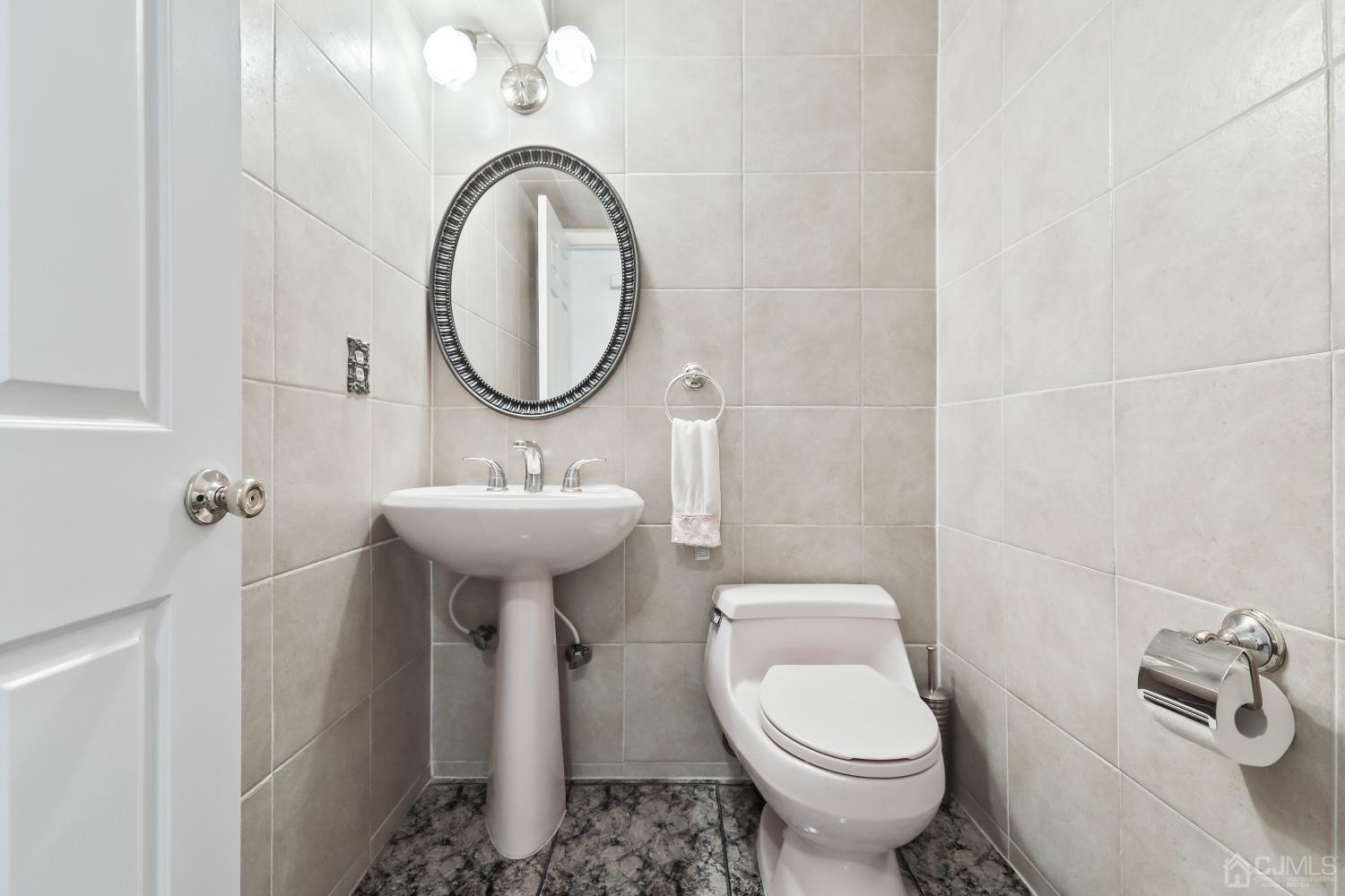 145 Redpine Loop Old Bridge, NJ 08857 - Photo 11 of 26 Gallery Image 11