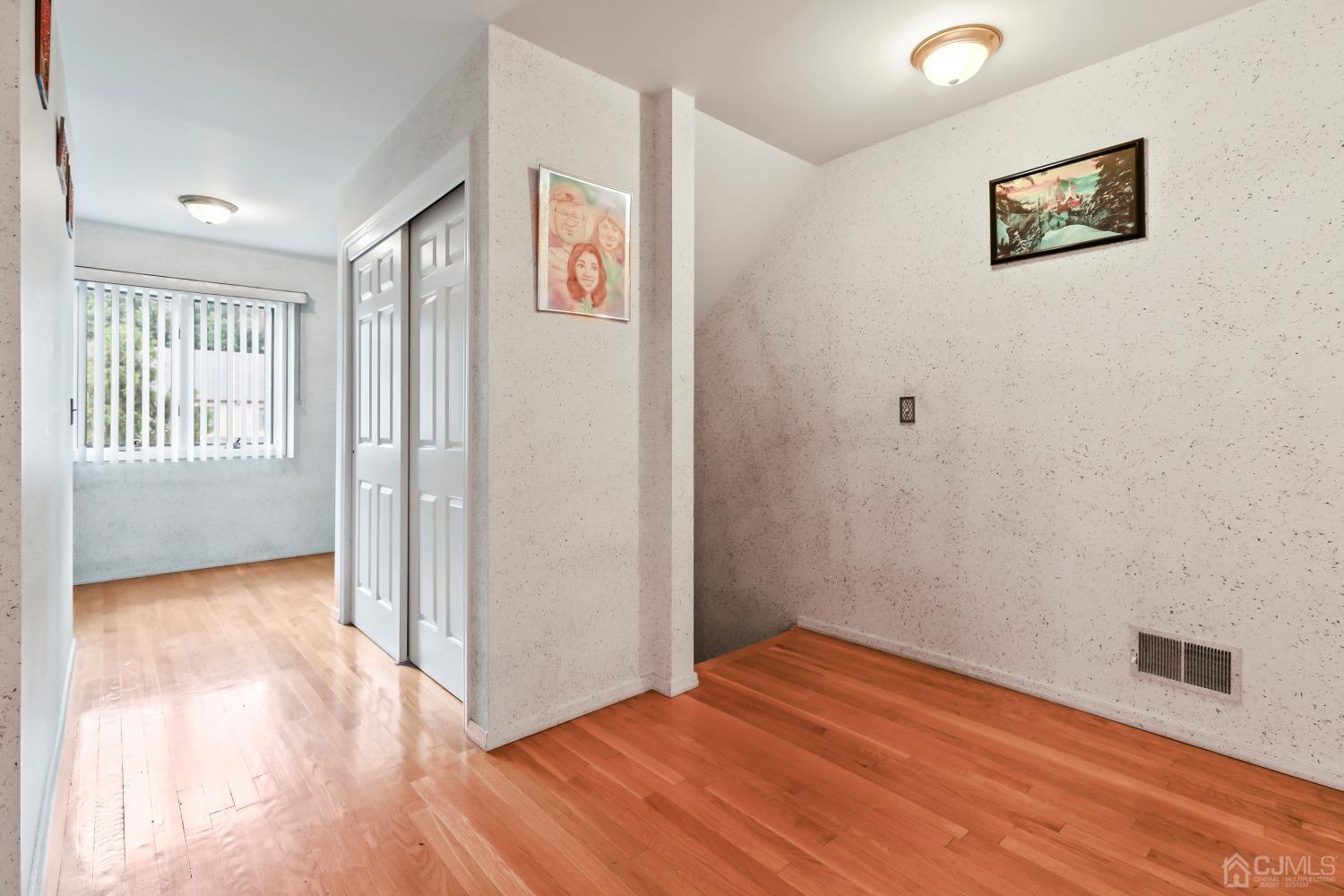 145 Redpine Loop Old Bridge, NJ 08857 - Photo 13 of 26 Gallery Image 13