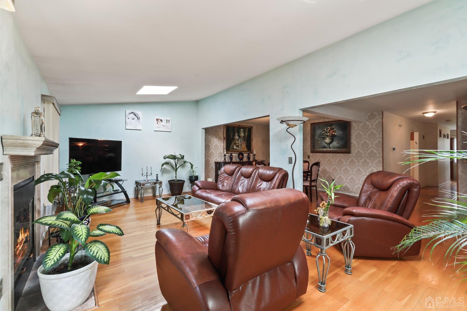 145 Redpine Loop Old Bridge, NJ 08857 - Photo 10 of 26 Gallery Image 10