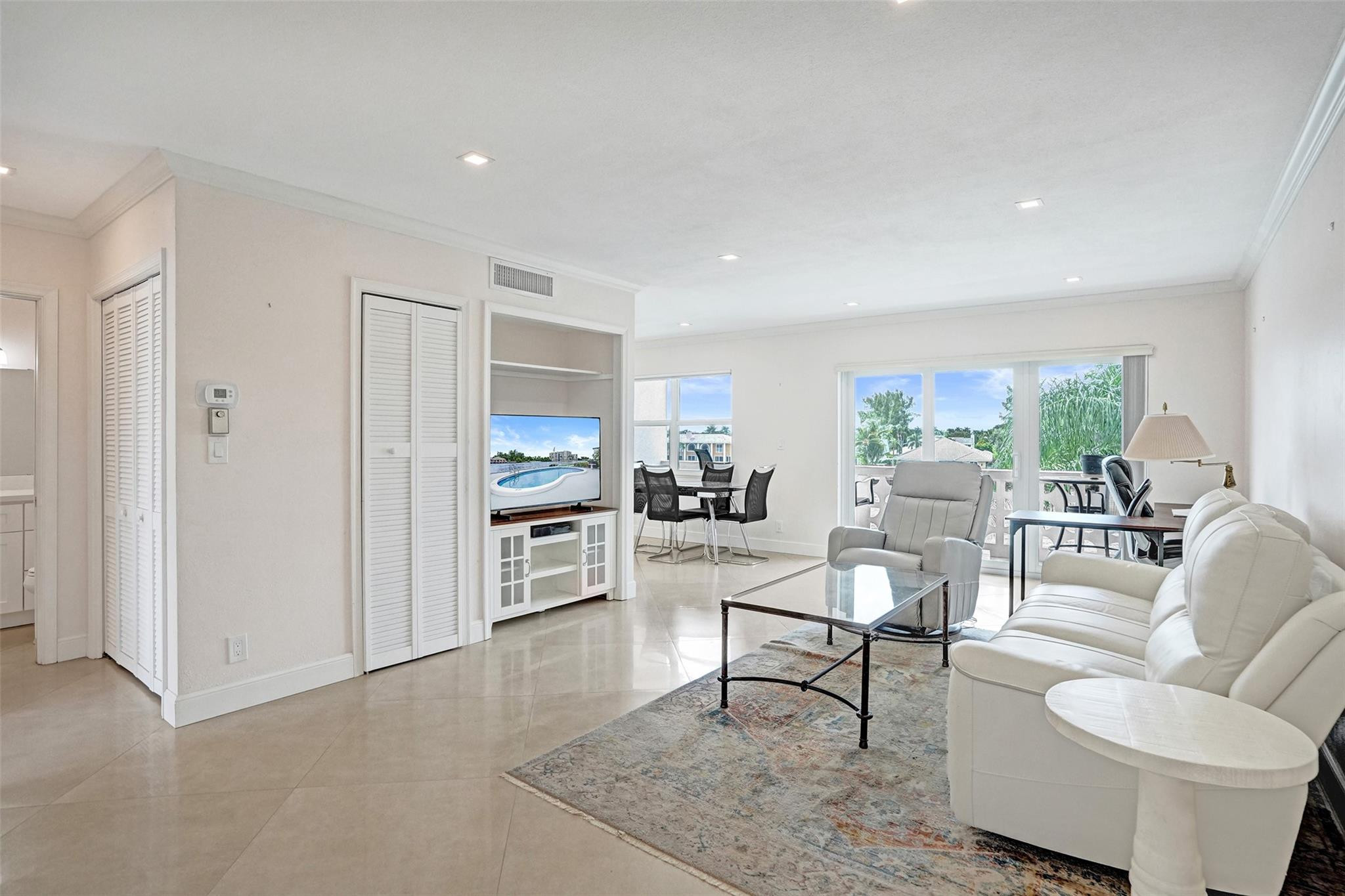 1001 North Riverside Drive, Unit 304 Pompano Beach, FL 33062 - Photo 14 of 49 Photo 14