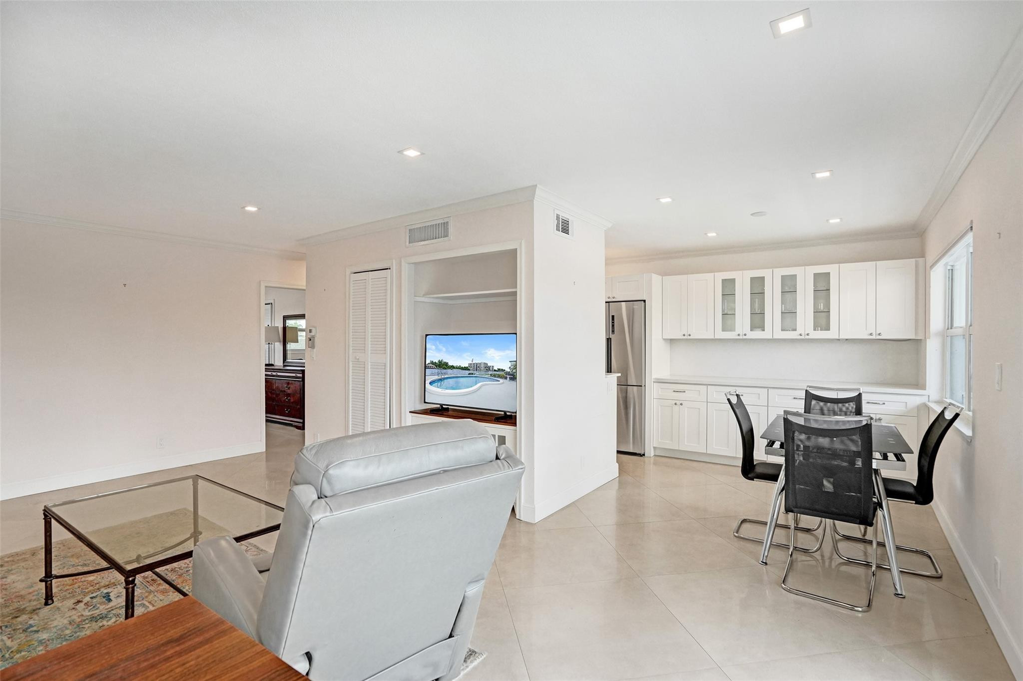 1001 North Riverside Drive, Unit 304 Pompano Beach, FL 33062 - Photo 20 of 49 Photo 20