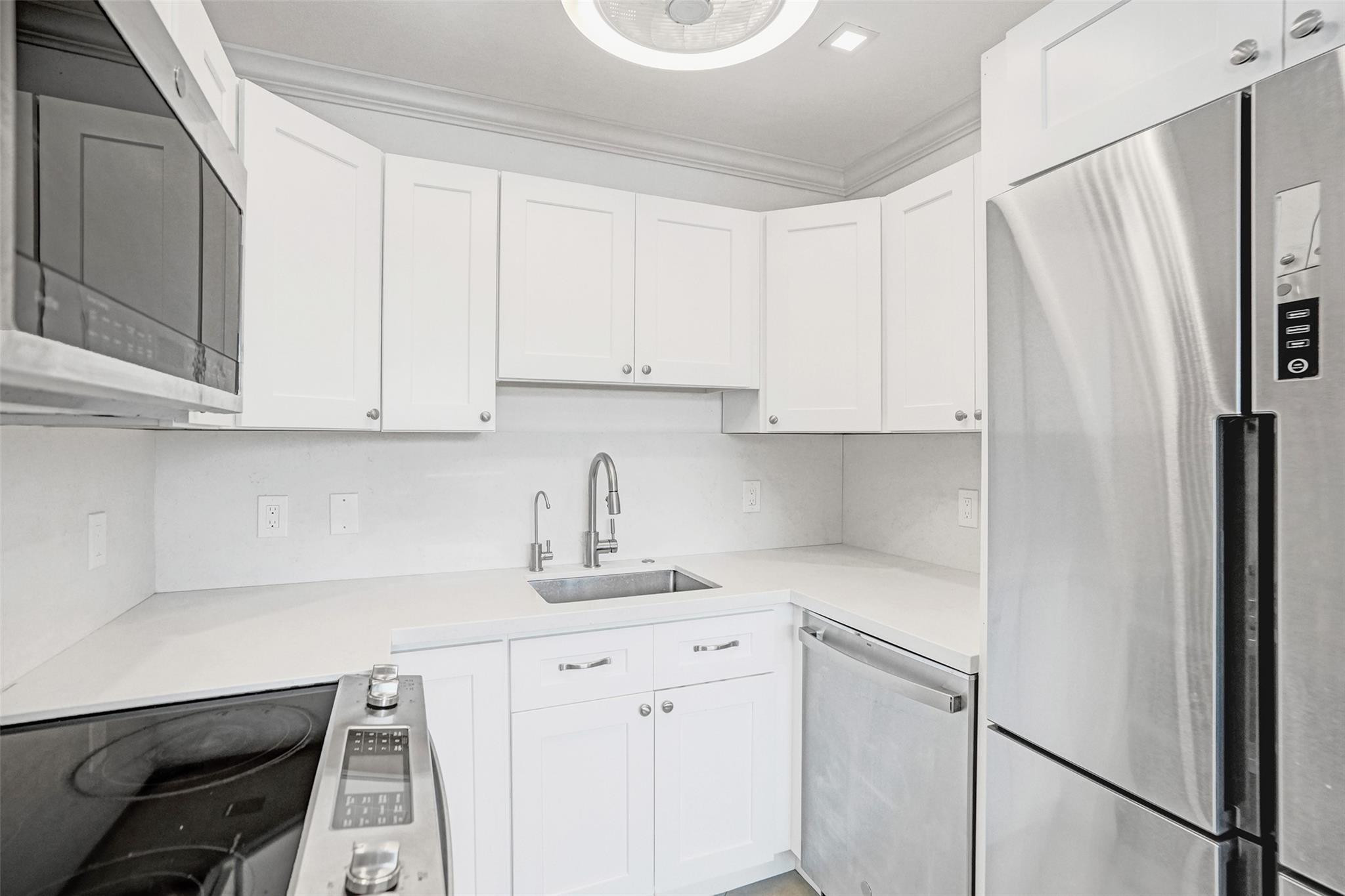 1001 North Riverside Drive, Unit 304 Pompano Beach, FL 33062 - Photo 30 of 49 Photo 30