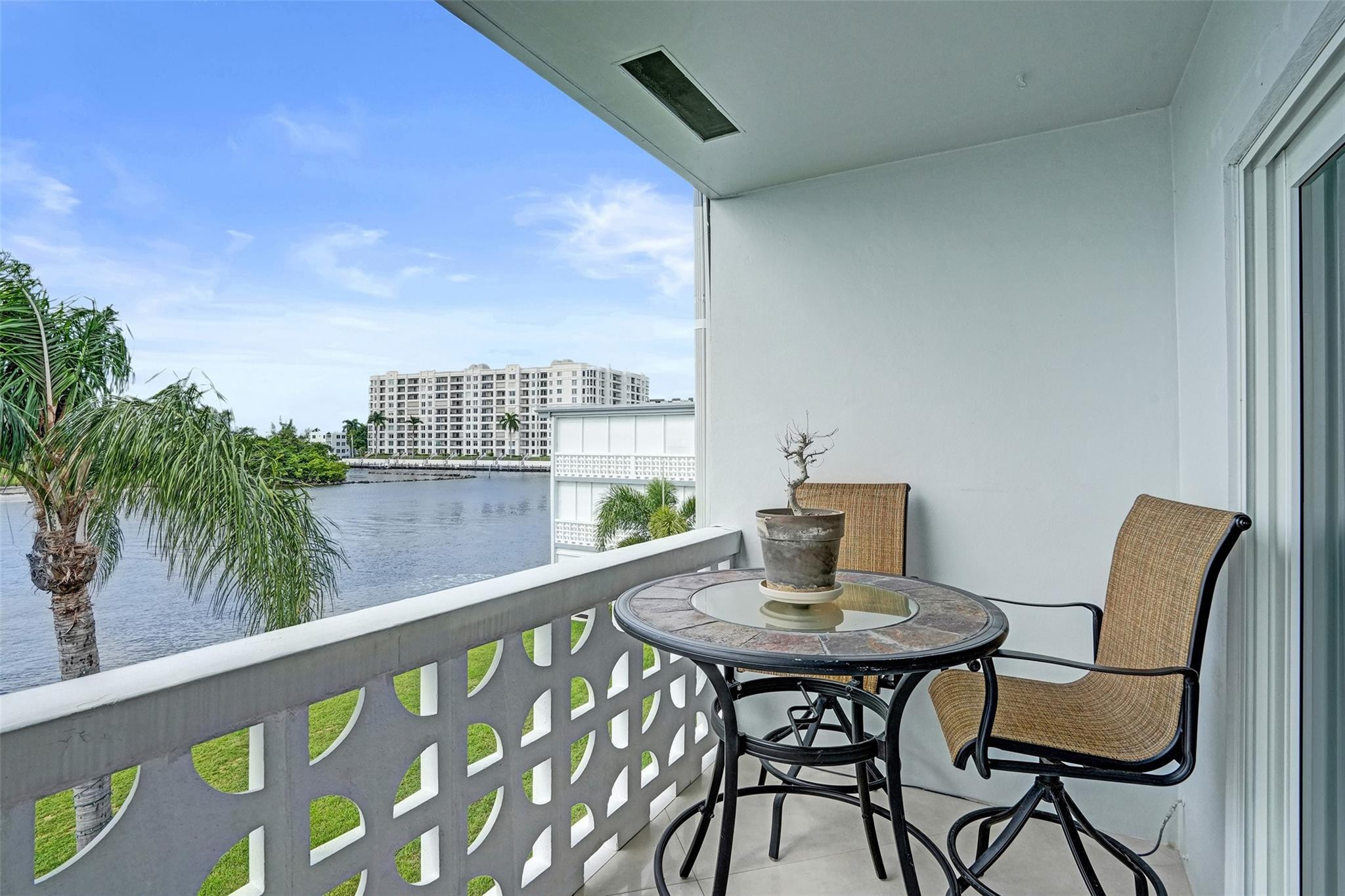 1001 North Riverside Drive, Unit 304 Pompano Beach, FL 33062 - Photo 32 of 49 Photo 32