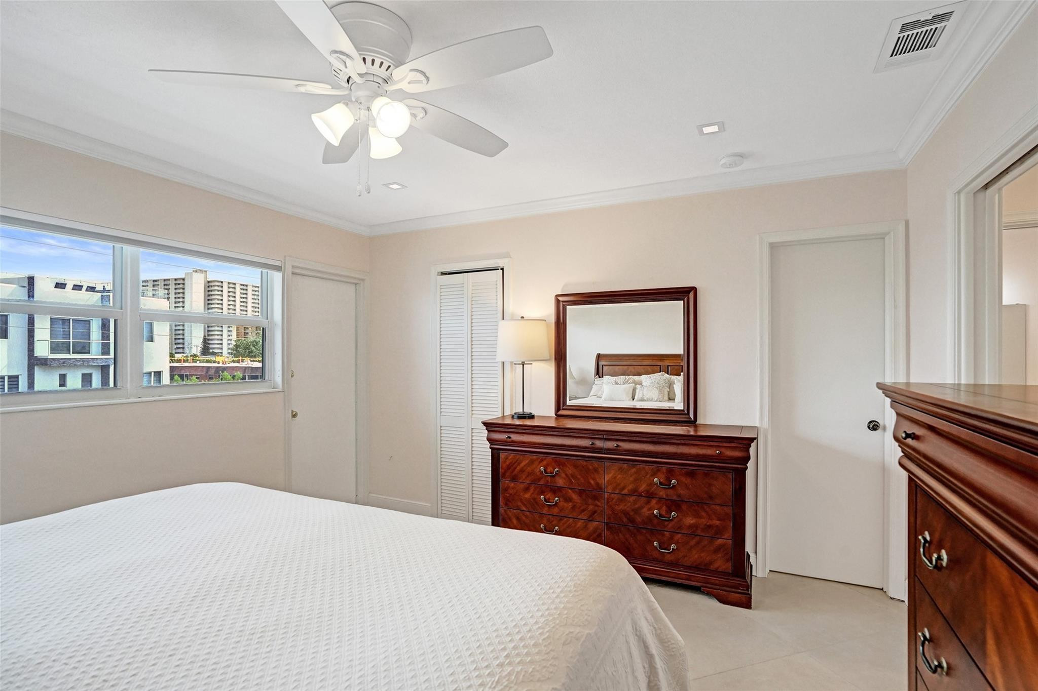 1001 North Riverside Drive, Unit 304 Pompano Beach, FL 33062 - Photo 6 of 49 Photo 6